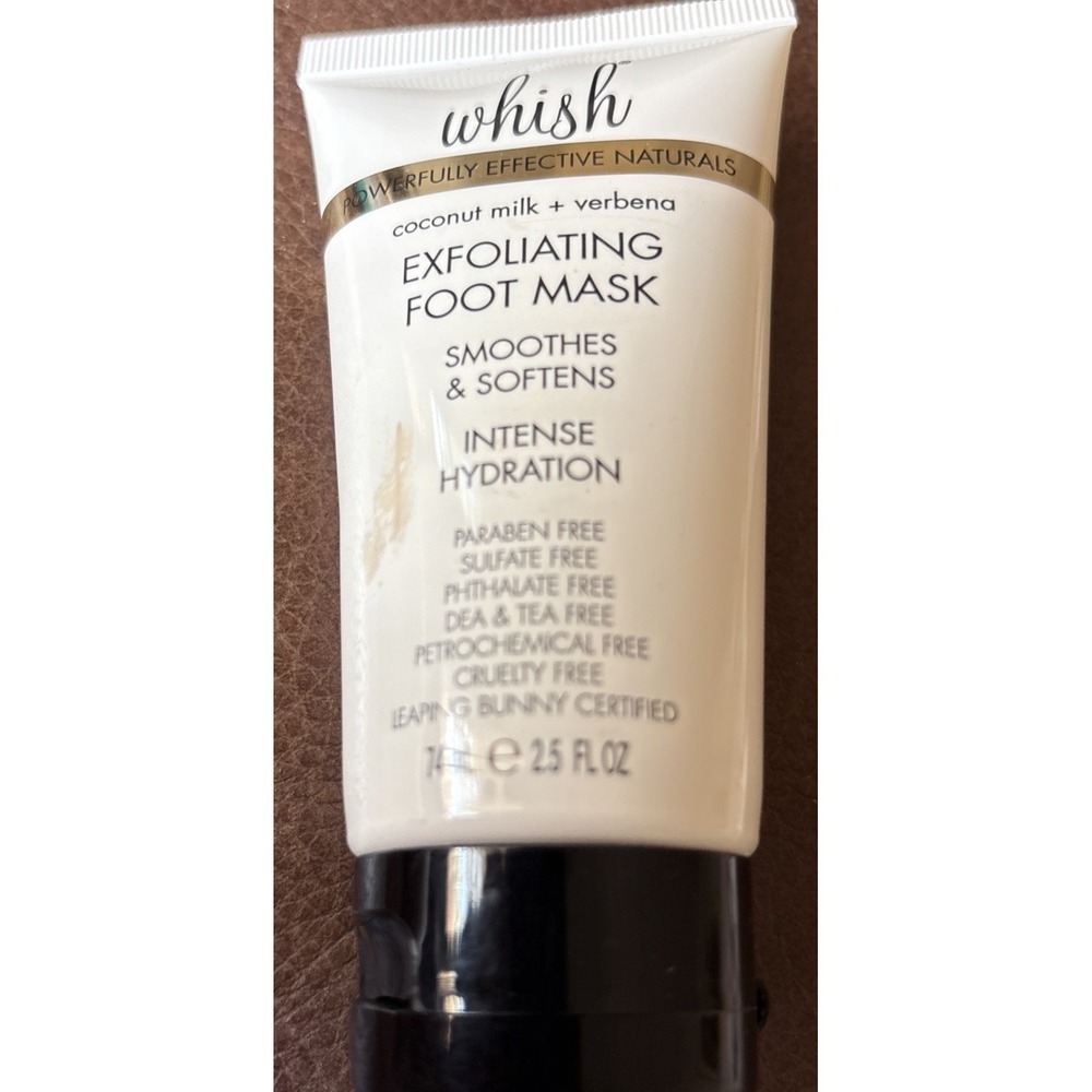 Whish  EXFOLIATING‎ Intense Hydration FOOT MASK 2.5 fl oz / 74 mL.